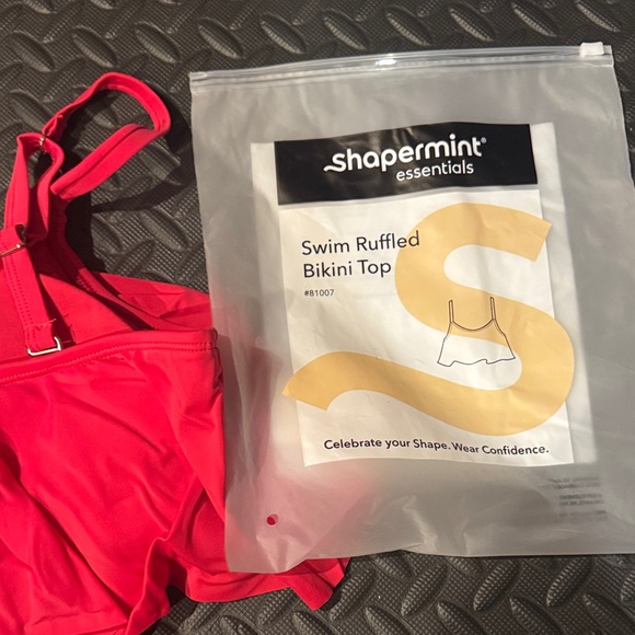 Shapermint • NWT Swim Ruffled Bikini Top RW1 - Picture 4 of 7